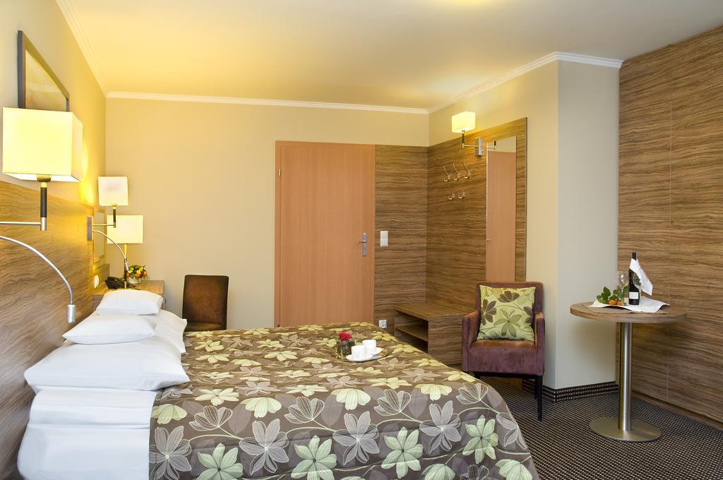 Hotel La Siesta & Medical Spa Jastrzębia Góra Quarto foto